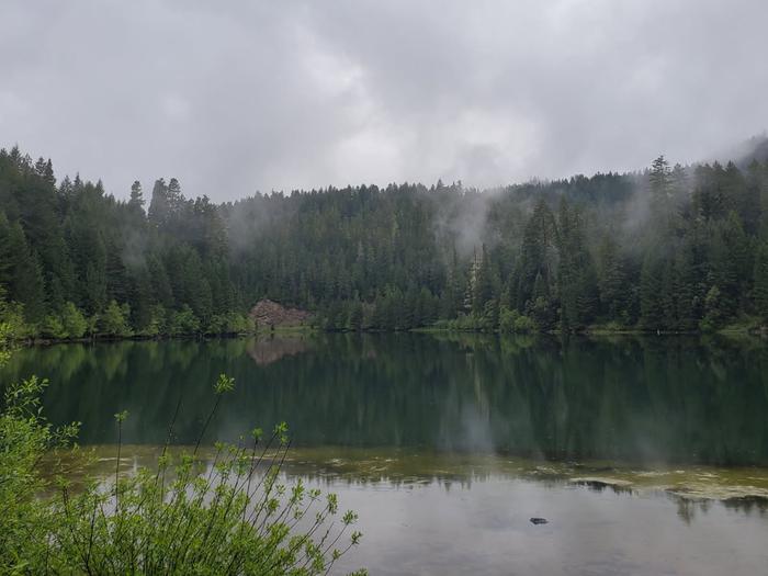 Toketee Lake Campground β Toketee Lake with steam