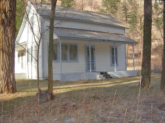 Tucannon Guard Station — Front Porch