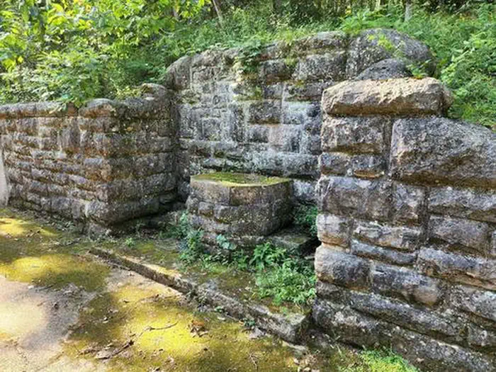 Big Spring — Historic Big Spring Lodge retaining walls and drinking fountain before restoration