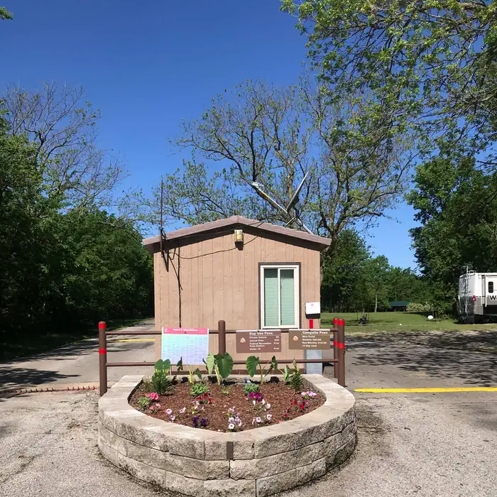 Blue Creek — Blue Creek Gate Shack