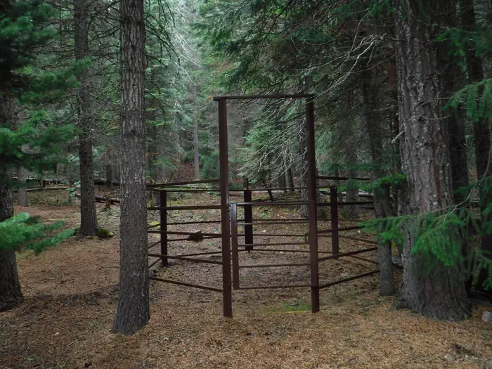 Kelsay Valley Trailhead Campground — Corrals at B7