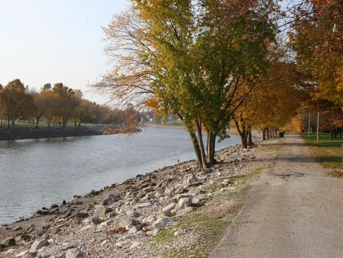 Dam East - Mcnair Campground — Kaskaskia River Trail