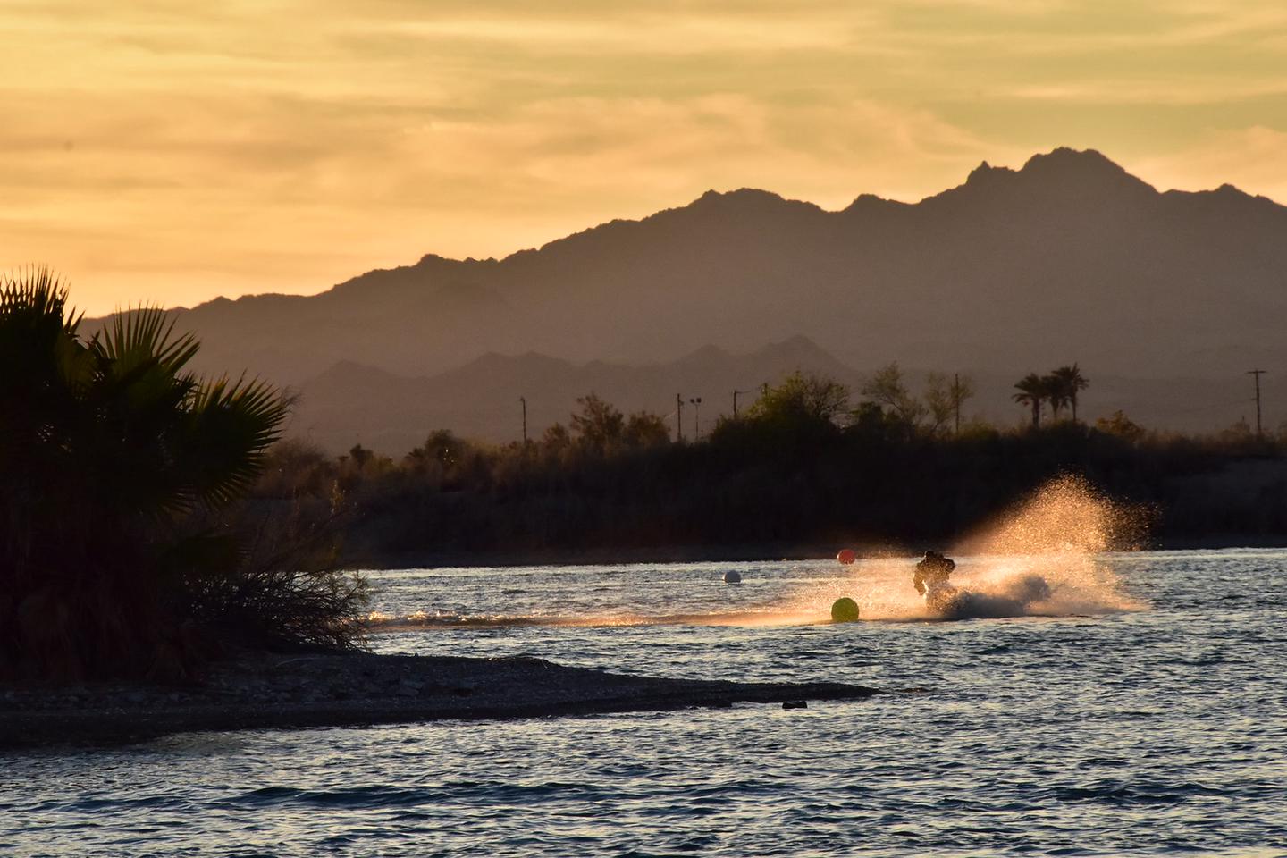 Lake Havasu Shoreline Sites — Lake Havasu Shoreline Sites