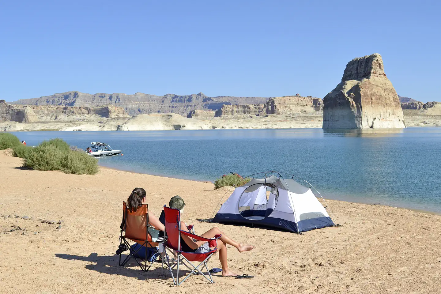 Lone Rock Beach Primitive Camping Area