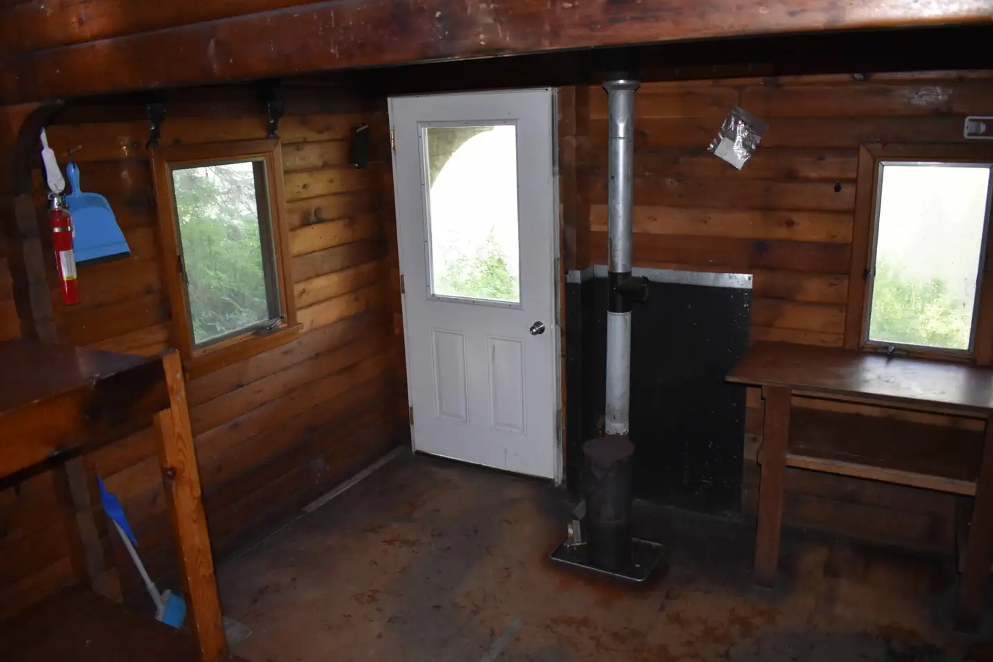 Bakewell Lake Cabin — Entrance Area with Stove