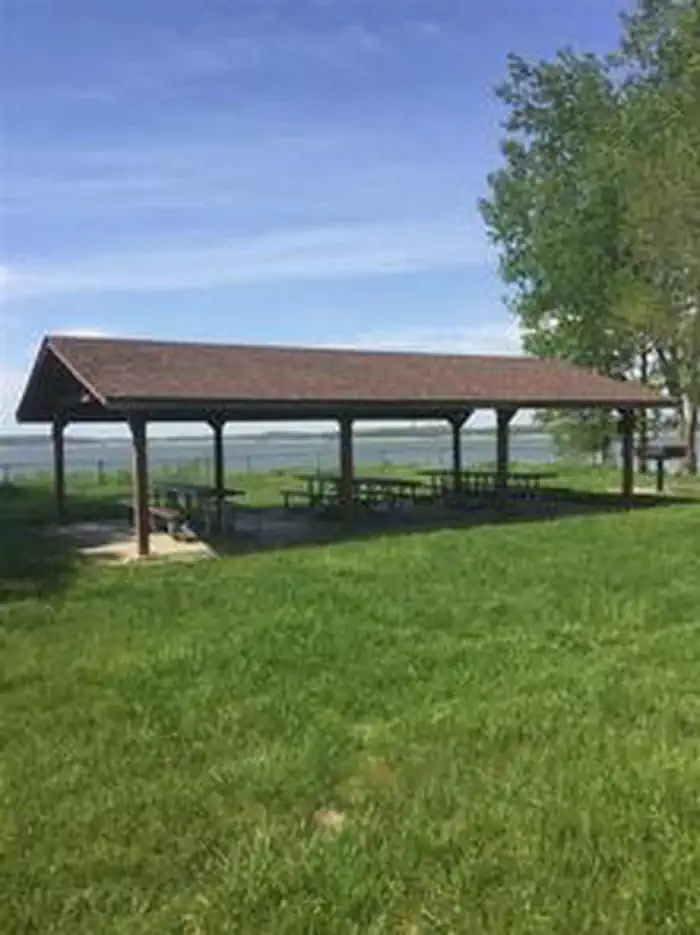 Whitebreast Point Shelter (Ia) β Whitebreast Point Shelter Close Up - Whitebreast Campground (IA)