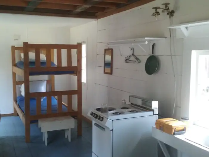Bloody Dick Cabin — 