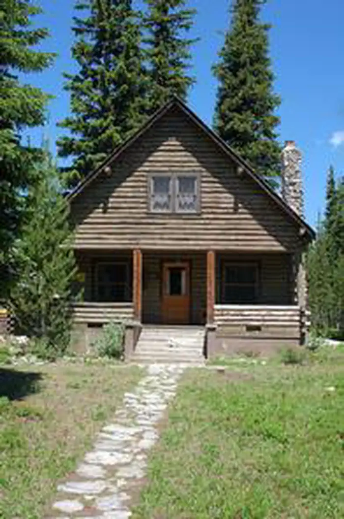 Anthony Lakes Campground — ANTHONY LAKE GUARD STATION111
