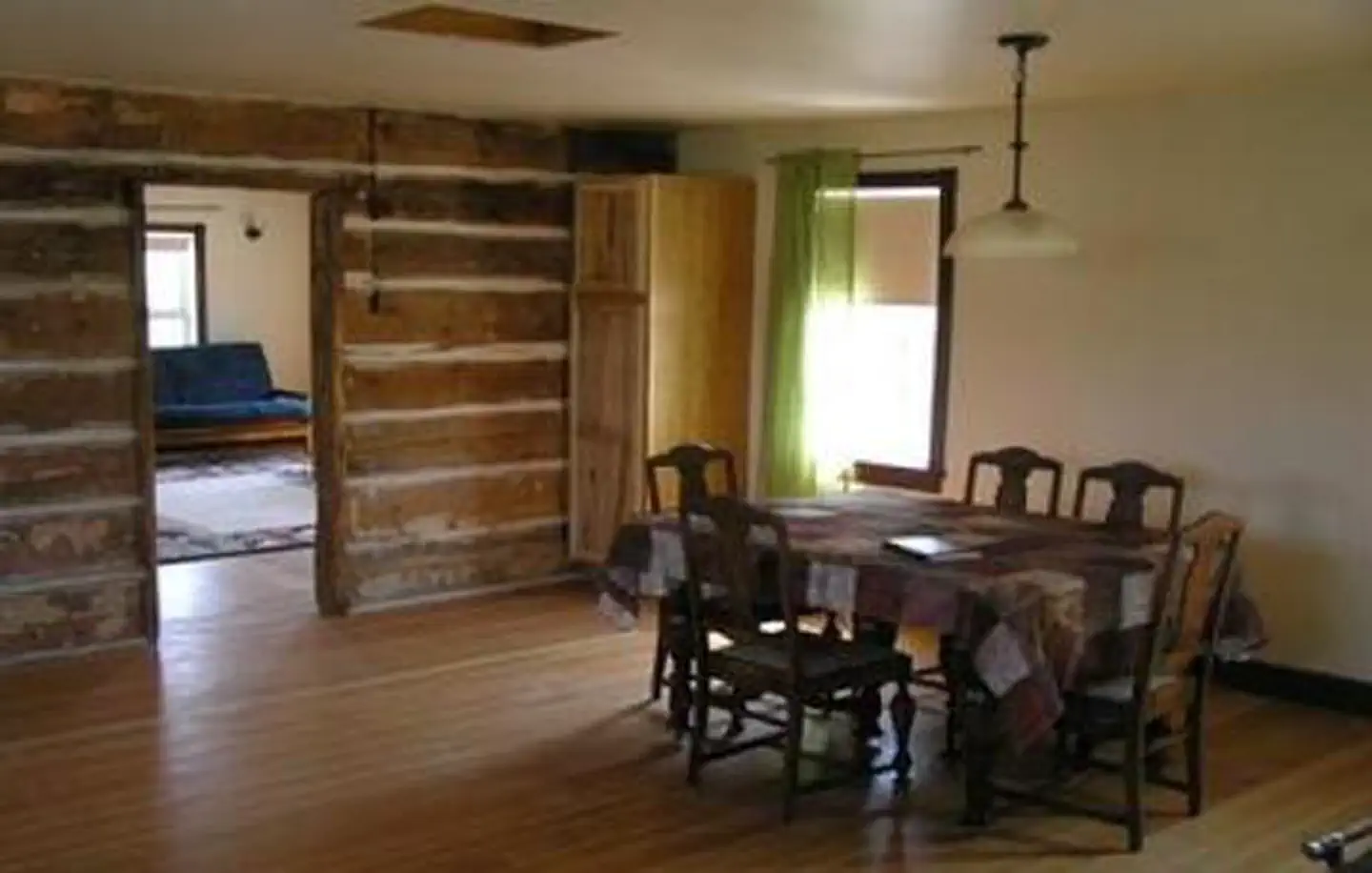 Henneberry House β Henneberry House
