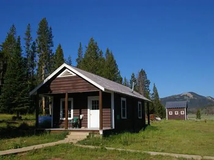 Snyder Guard Station (wy) β SNYDER GUARD STATION (WY)