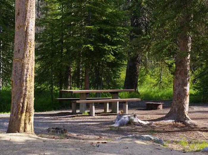 Alturas Inlet Campground — ALTURAS LAKE INLET
