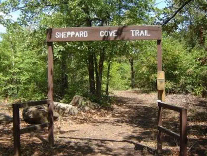 Sheppard Point — SHEPPARD POINT equestrian trail entry