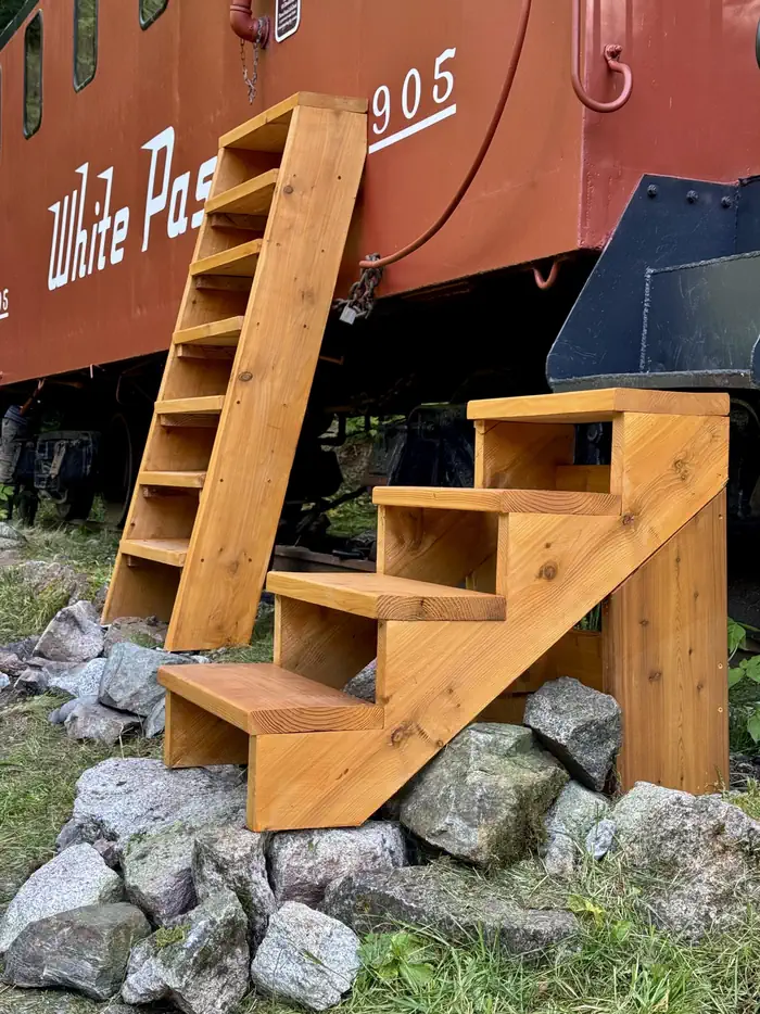 Denver Caboose Cabin β Red Cedar stairs and step ladder
