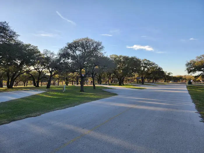 Live Oak Ridge — Live Oak Ridge Camping