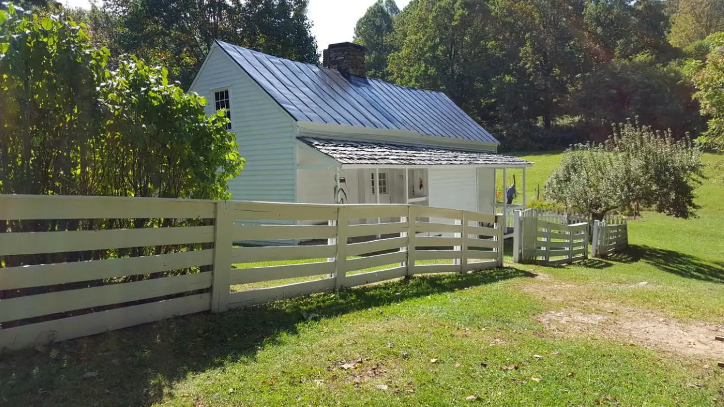 Peaks Of Otter Campground — Johnson Farm House at Peaks of Otter