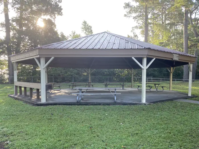Bluffview Park β Group Shelter