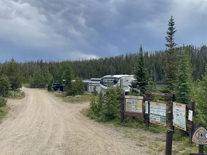Teal Lake Group Campsite — Entrance
