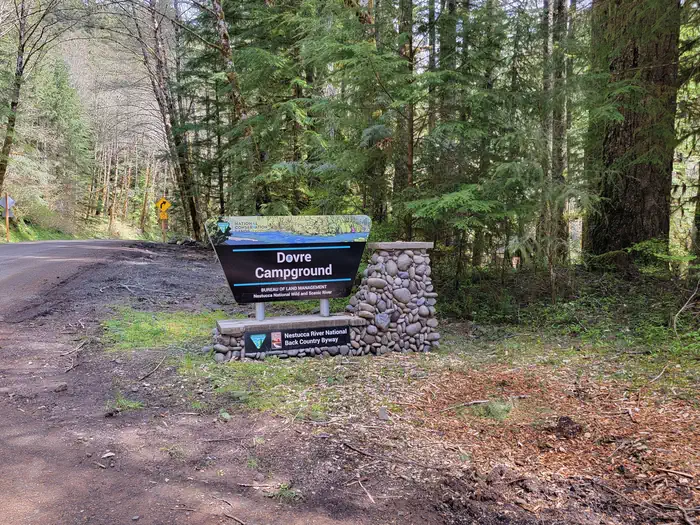 Dovre Rec. Site — portal sign of Dovre Campground