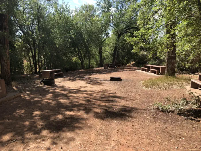 Red Cliffs Campground — Dayuse Area