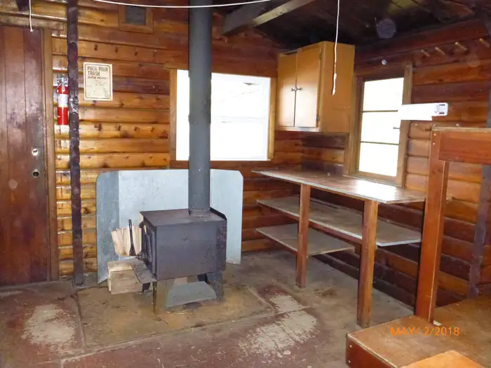 Phocena Bay Cabin β Kitchen Area with Stove