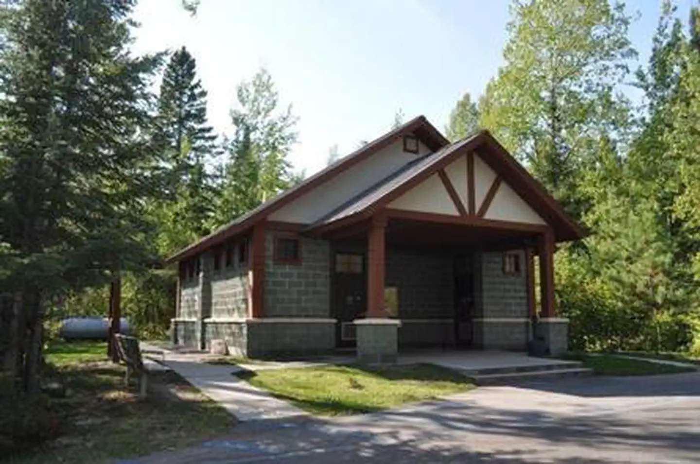 Fall Lake — Picture of toilet/shower building.