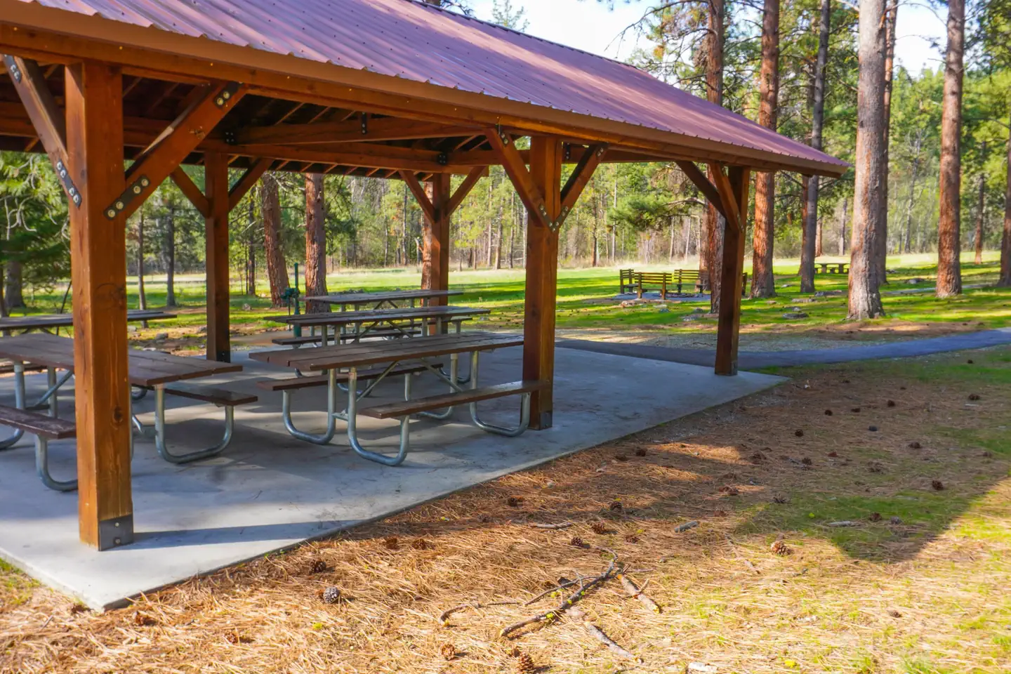 Larry Creek Group Campground — Larry Creek Group Camp Pavillion Tables