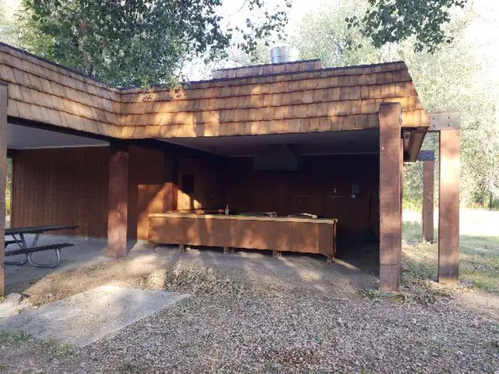 Crow Valley — pavilion