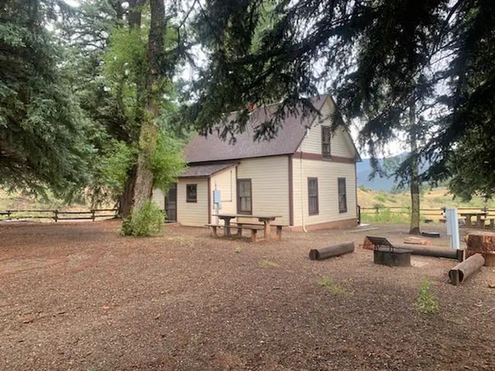 Alder Guard Station — Fire Pit/Picnic Table