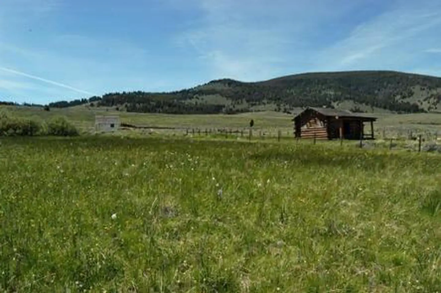 Horse Prairie Cabin β HORSE PRAIRIE CABIN