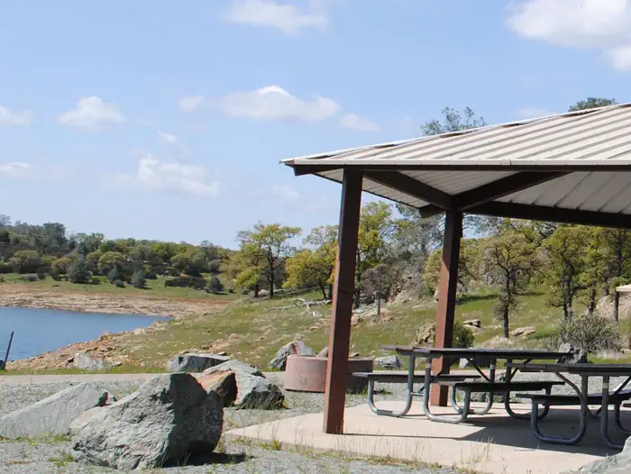 Coyote Point β Coyote Point group campground firepit