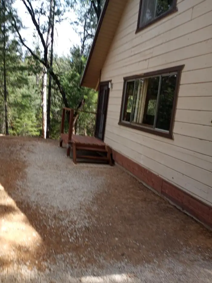 Hirz Cabin β A photo of facility HIRZ CABIN with Shade