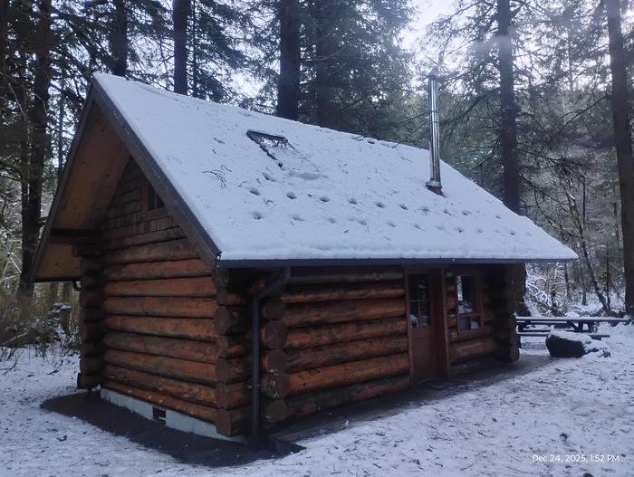 Starrigavan Creek Cabin — Starrigavan Cabin with snow (side view)