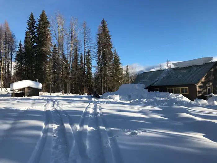 Anna Creek Cabin β Anna Compound