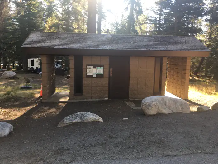 (lake Alpine) Silver Tip Campground — Flush toilets