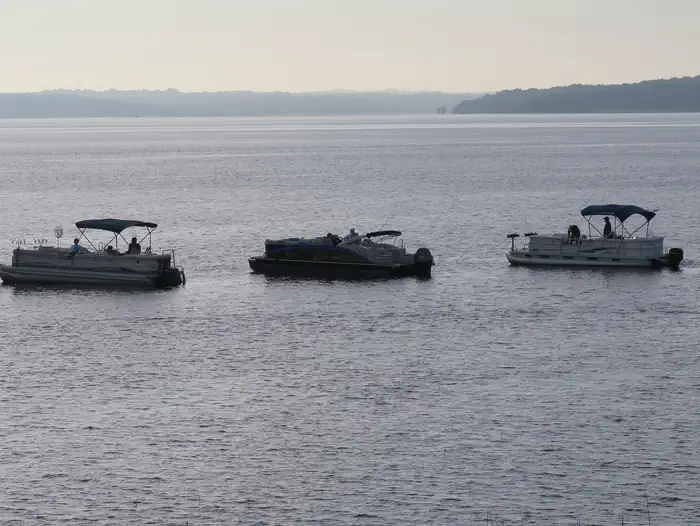 Chickasaw Hill — CHICKASAW HILL BOATS