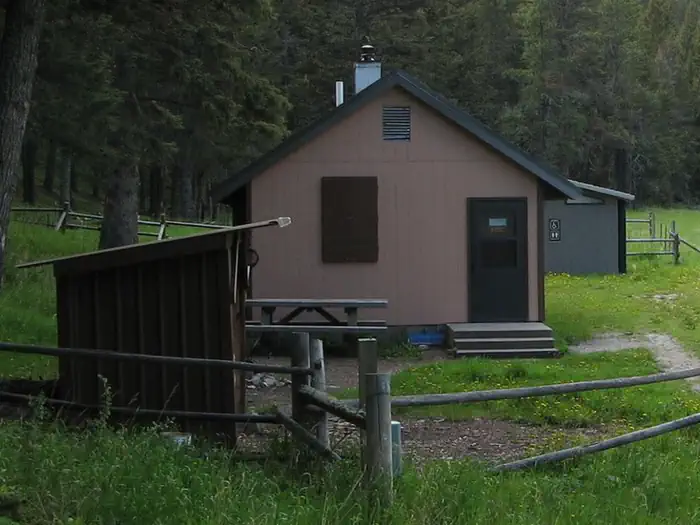 Dry Wolf Cabin —
