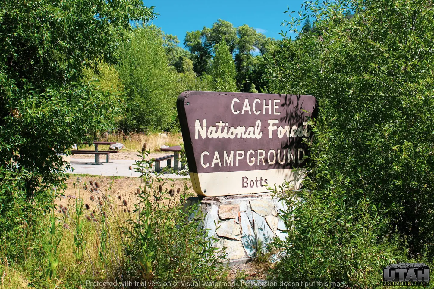 Botts Campground — Botts Campground sign