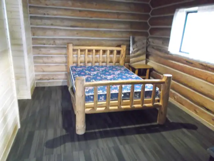 Axolotl Cabin β Bedroom