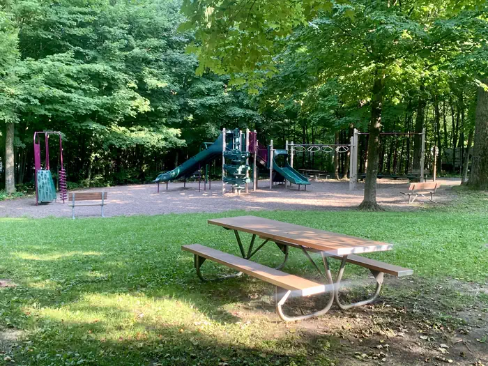 Highland Ridge — Playground
