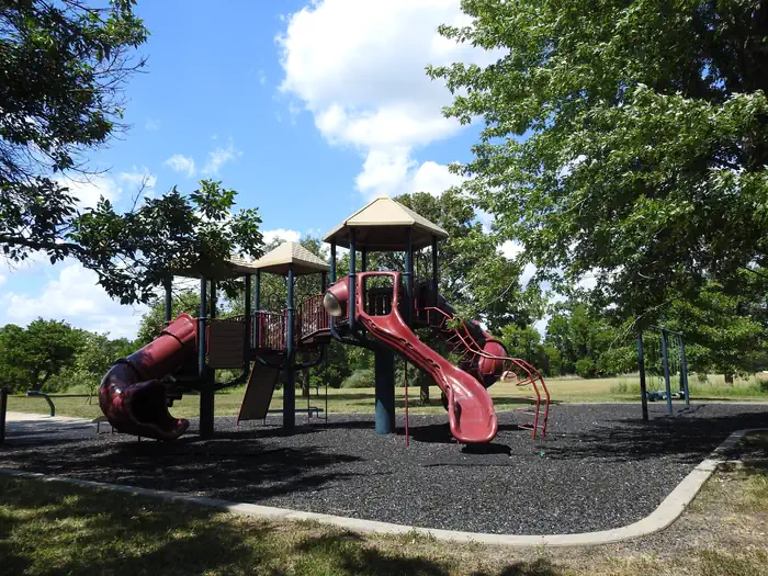 Outlet(melvern) — Trail head playground in Outlet Campground