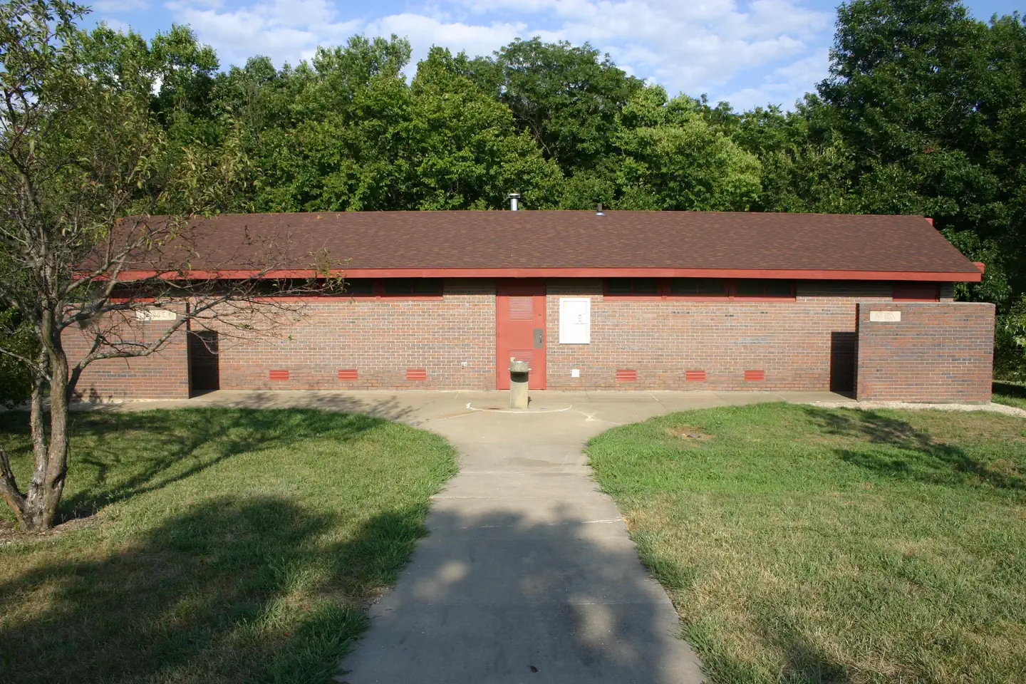 Bloomington West β Bloomington West Shower/Restroom