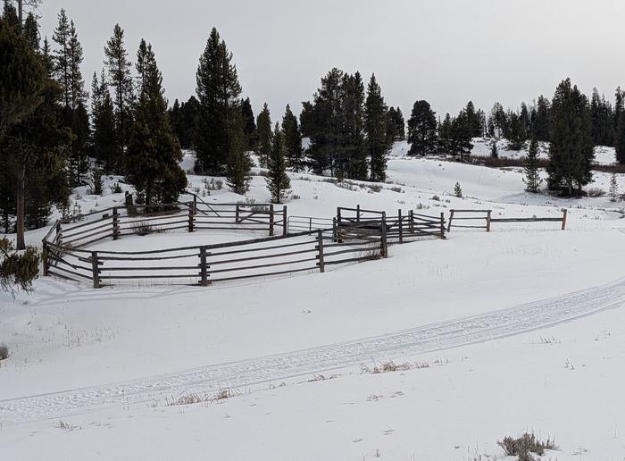 Wapiti Cabin — Horse Corral