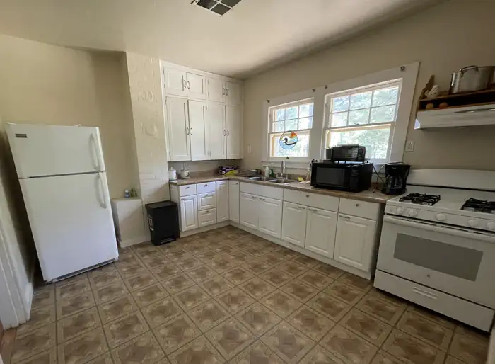 Palisades Ranger Residence Cabin — Palisades Cabin, Kitchen