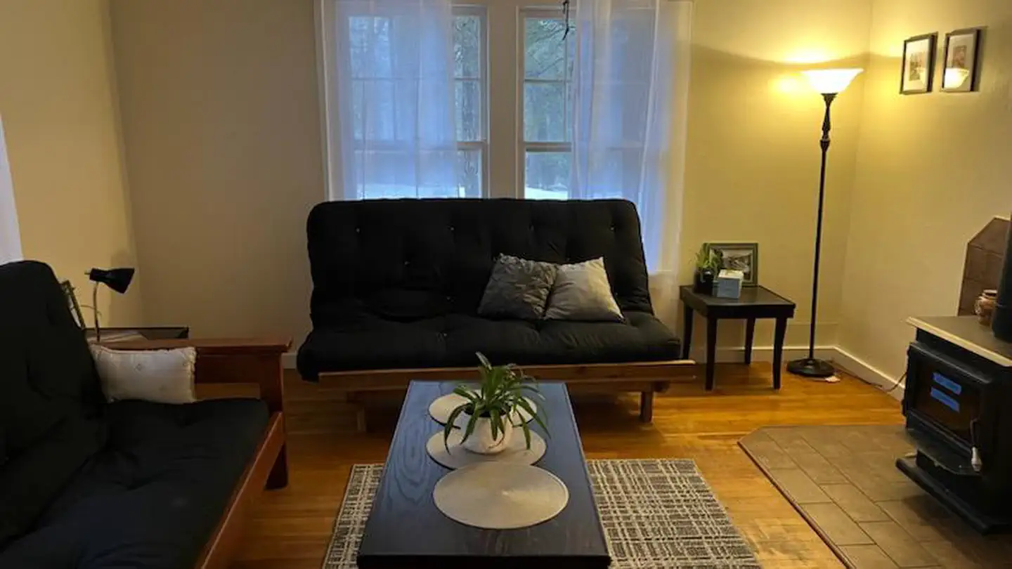 Palisades Ranger Residence Cabin — Living Room
