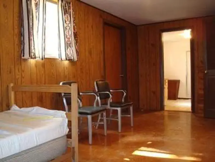 Oak Cabin — OAK CABIN