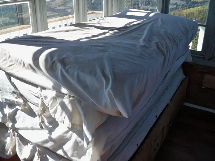 Webb Mtn. Lookout Rental β Webb Mountain-twin beds