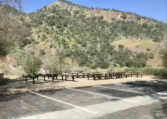 Kirch Flat Group Campground — Picnic table and grills.