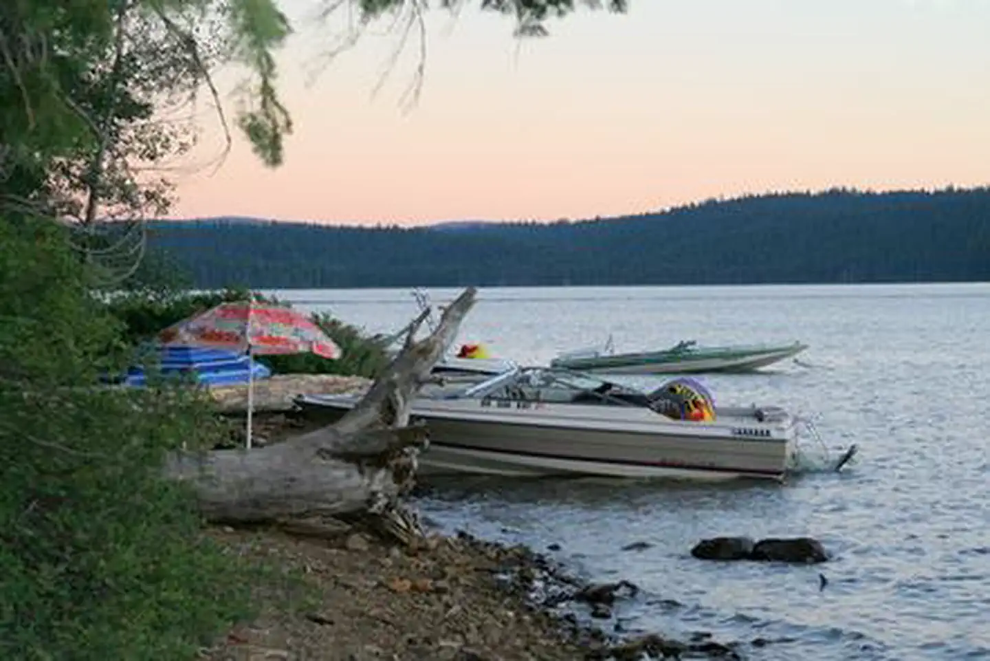 Rainbow Bay at Lake of the Woods — ASPEN POINT