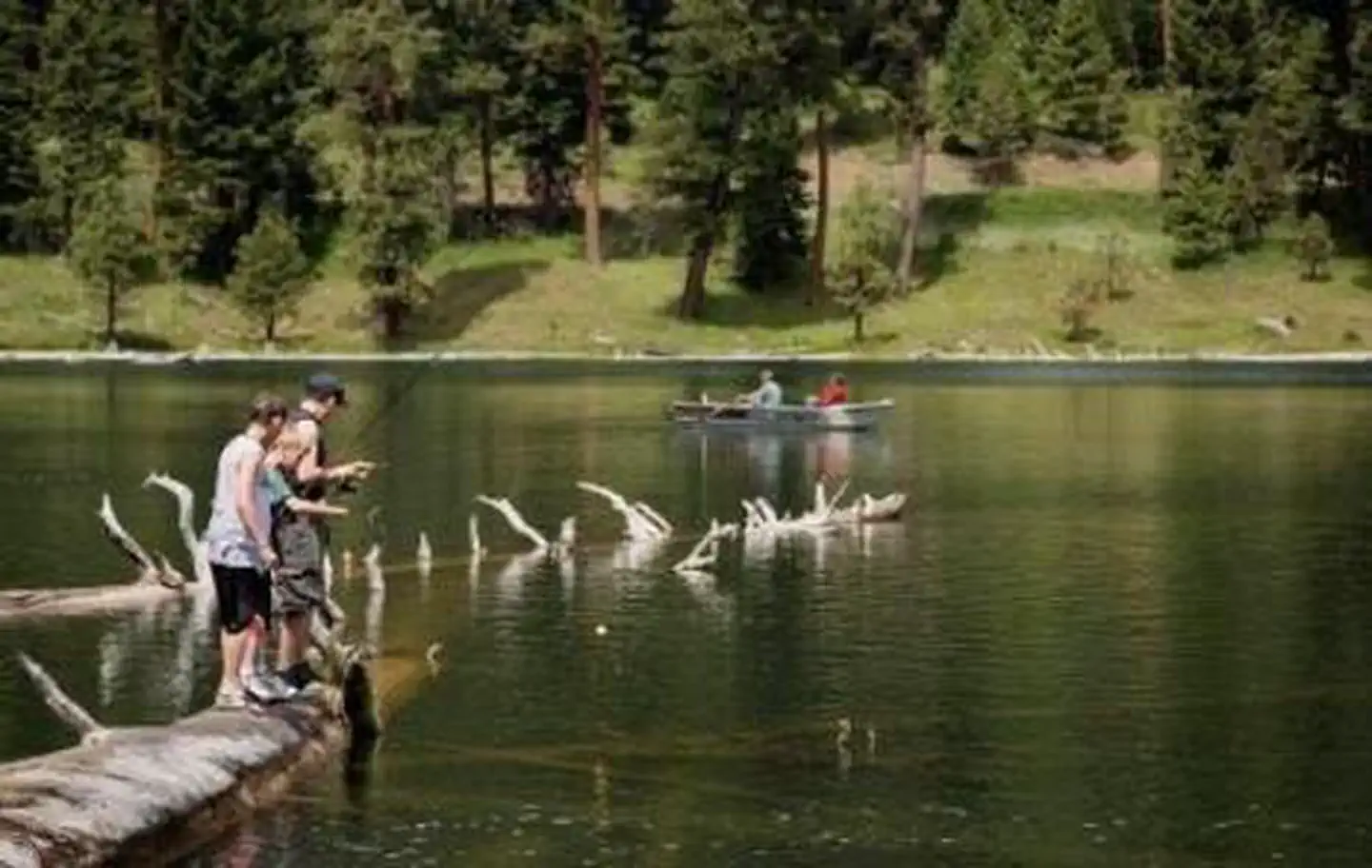 Magone Lake Campground — MAGONE LAKE