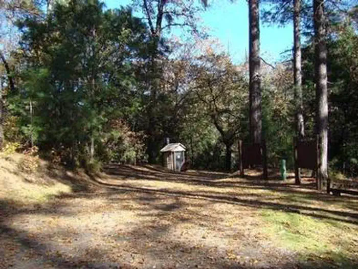Shasta National Forest Moore Creek Campground